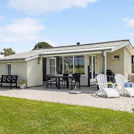 3 Bedroom Beautiful In Hébergement de vacances