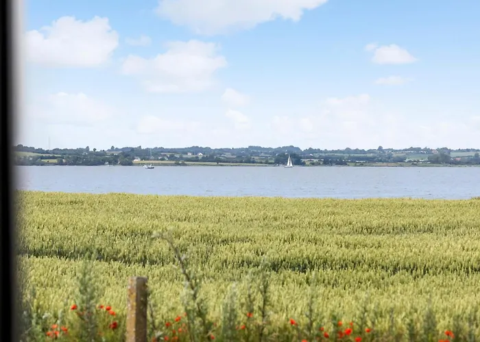 بيت للعطل 3 Bedroom Beautiful In *