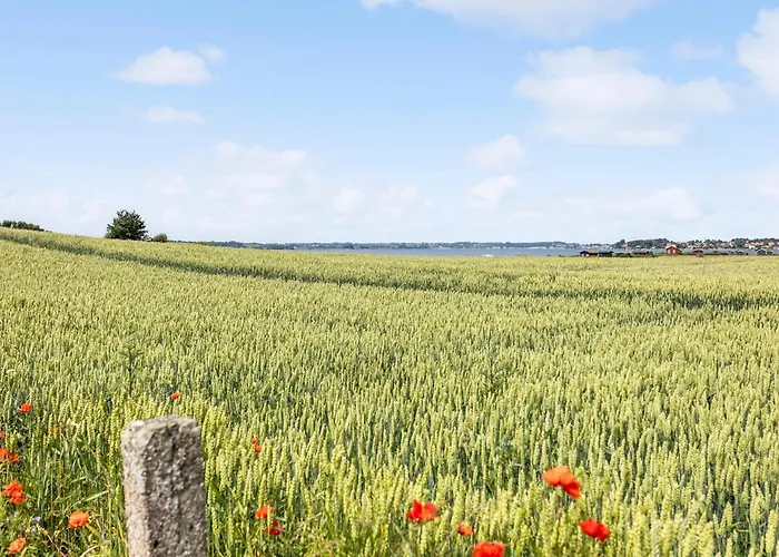 3 Bedroom Beautiful In * فابورغ