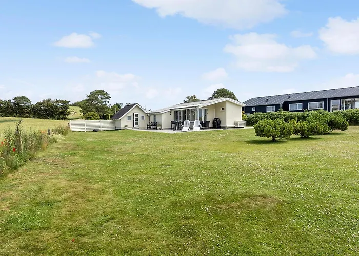 3 Bedroom Beautiful In Дом отдыха Фоборг