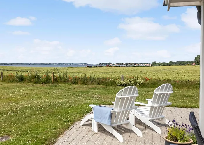 3 Bedroom Beautiful In * فابورغ